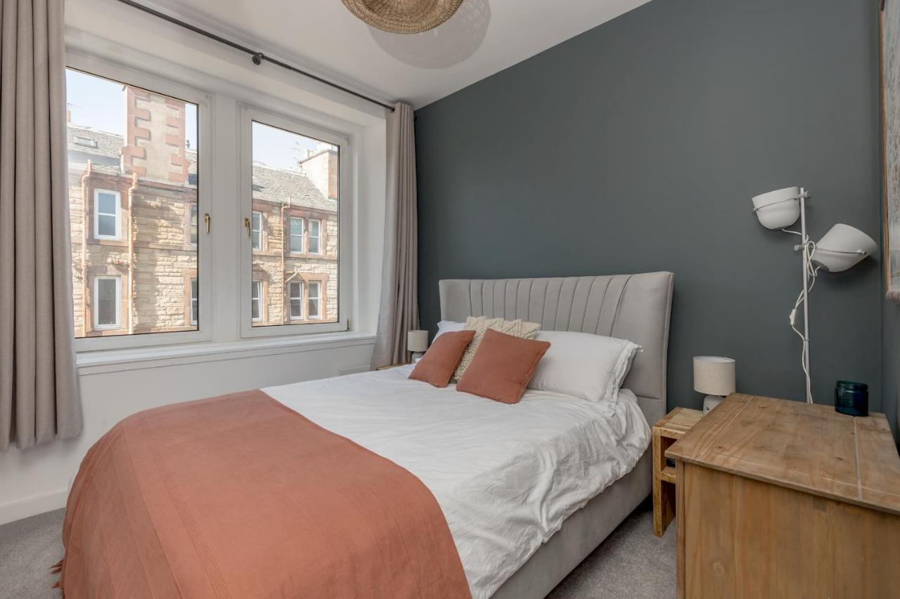 Pass The Keys Stunning 3 Bed Loft Style Apt With Free Parking EDI Kültér fotó