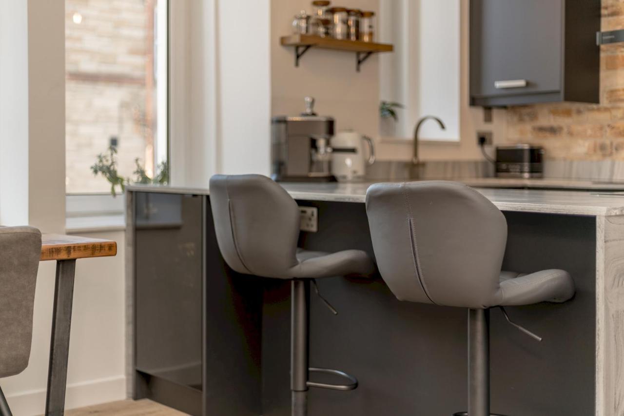 Pass The Keys Stunning 3 Bed Loft Style Apt With Free Parking EDI Kültér fotó