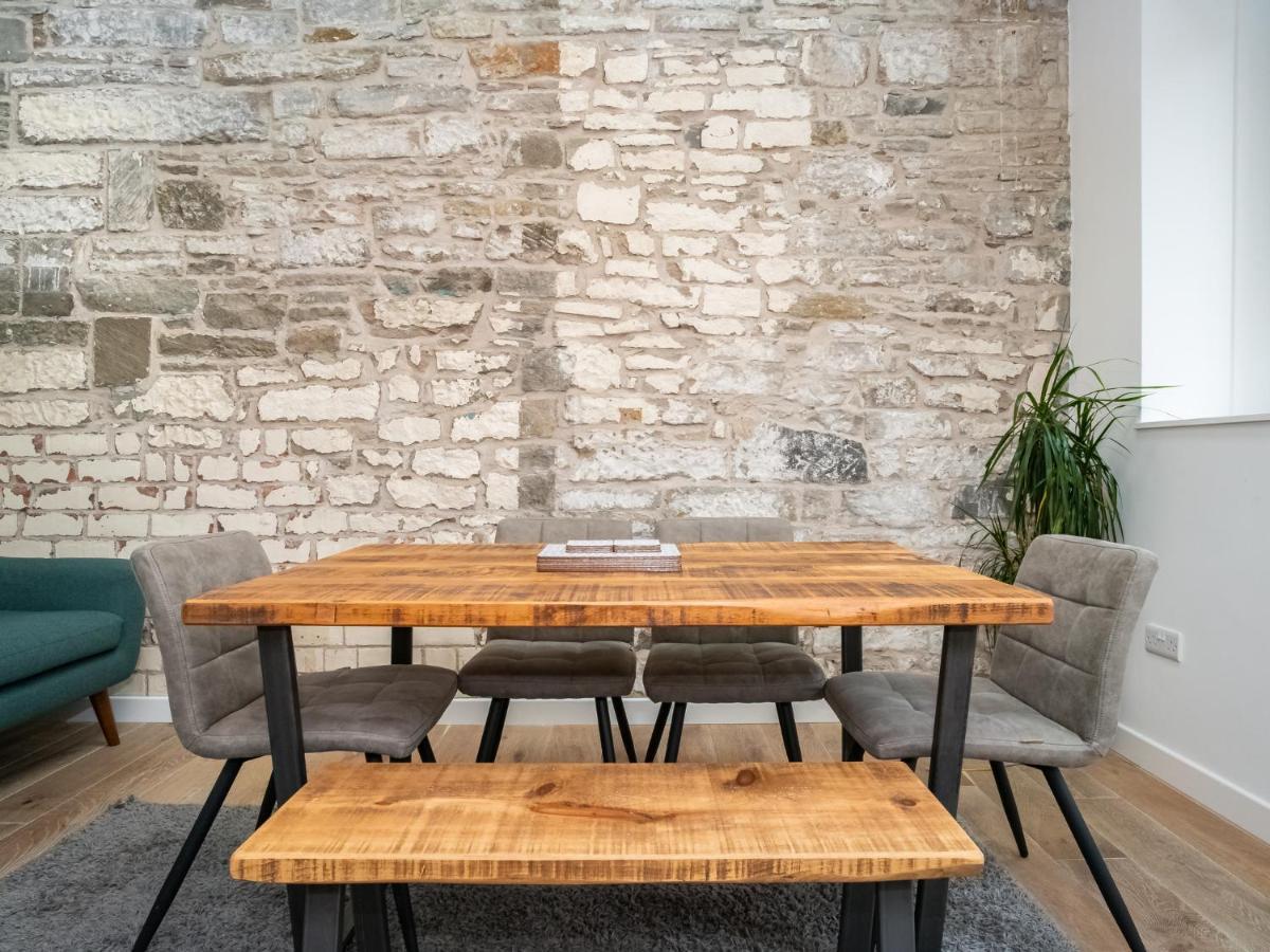 Pass The Keys Stunning 3 Bed Loft Style Apt With Free Parking EDI Kültér fotó