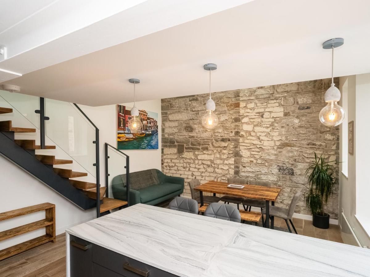 Pass The Keys Stunning 3 Bed Loft Style Apt With Free Parking EDI Kültér fotó