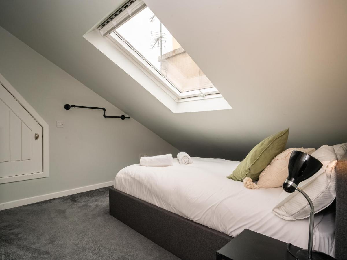 Pass The Keys Stunning 3 Bed Loft Style Apt With Free Parking EDI Kültér fotó