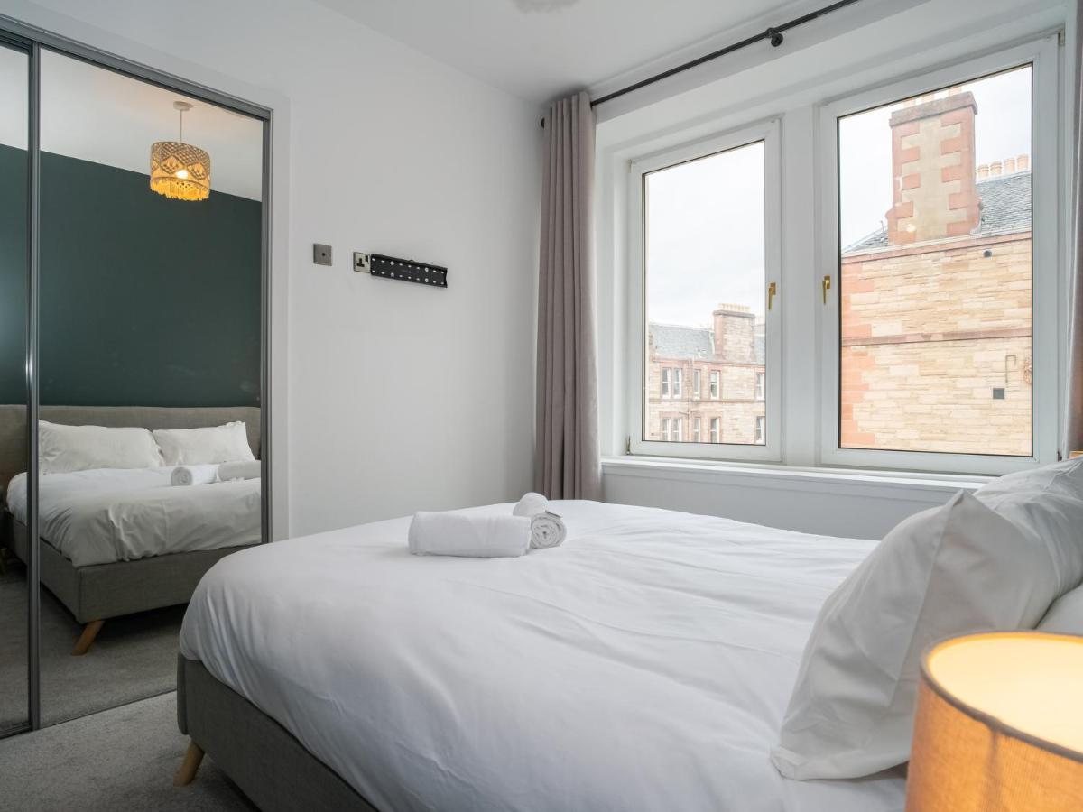 Pass The Keys Stunning 3 Bed Loft Style Apt With Free Parking EDI Kültér fotó